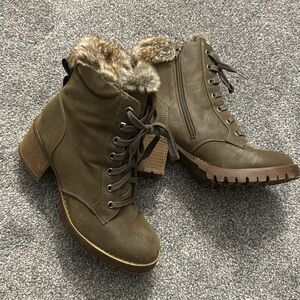 Steve Madden Faux Fur Lace Zipper Brown Boots